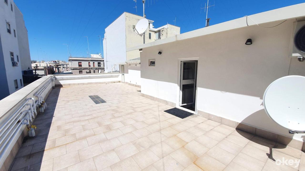 La Terrazza Tra I Tetti Studio - Bari Centro Daire Dış mekan fotoğraf