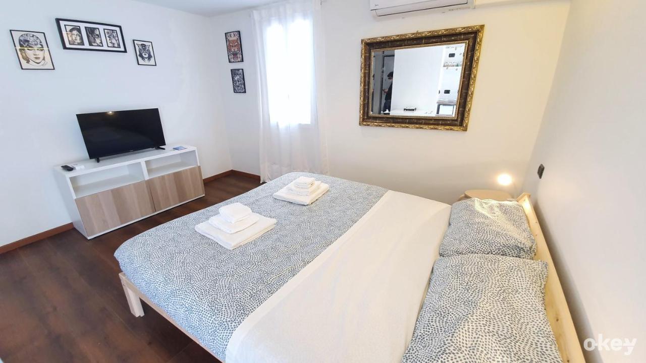 La Terrazza Tra I Tetti Studio - Bari Centro Daire Dış mekan fotoğraf