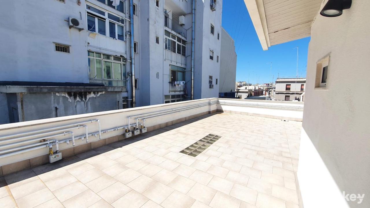 La Terrazza Tra I Tetti Studio - Bari Centro Daire Dış mekan fotoğraf